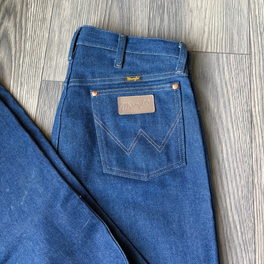 Wrangler 13MWZ dark wash Denim jeans